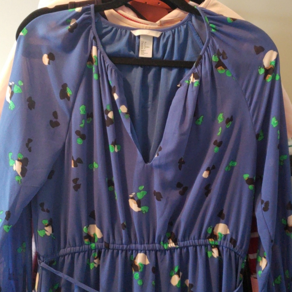 Dress - Picture 2 of 2
